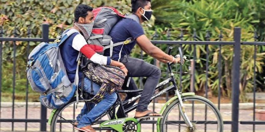 Cycling migrants