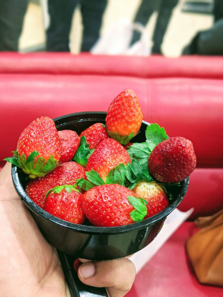 Strawberries. Source : Ghyfoodie
