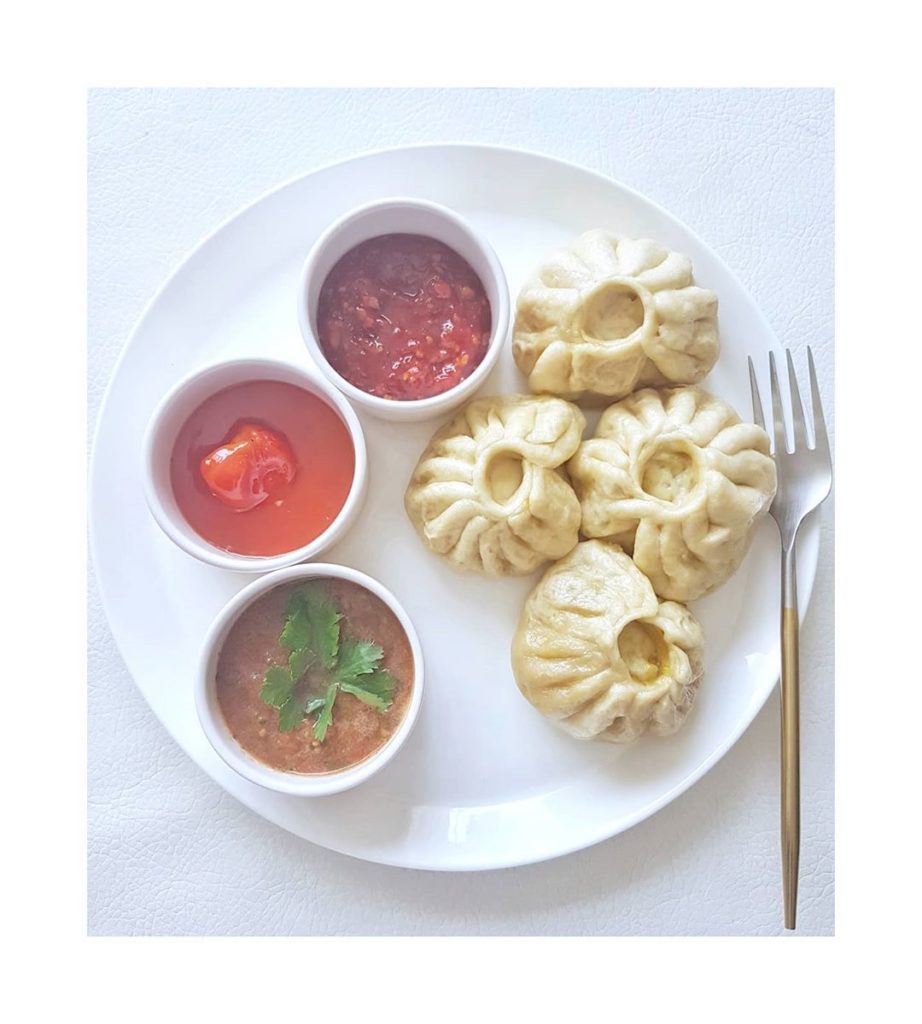 Momos with Dalle Khursani dip by rusbita